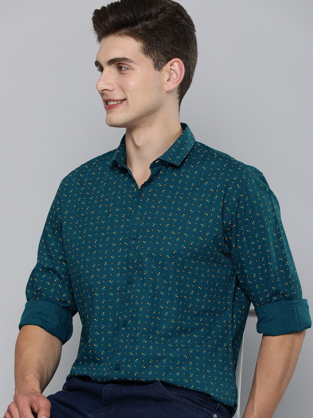 

Mast & Harbour Men Blue Slim Fit Opaque COnversational Printed Casual Shirt