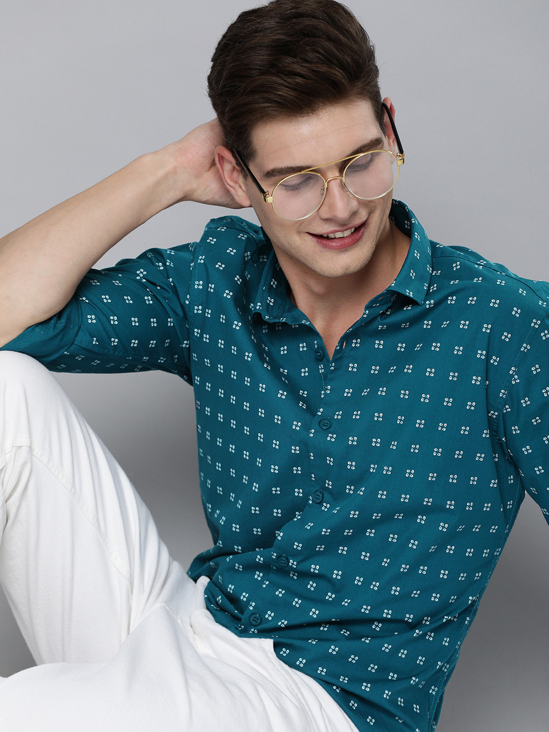 

Mast & Harbour Men Blue Printed Slim Fit Pure Cotton Casual Shirt
