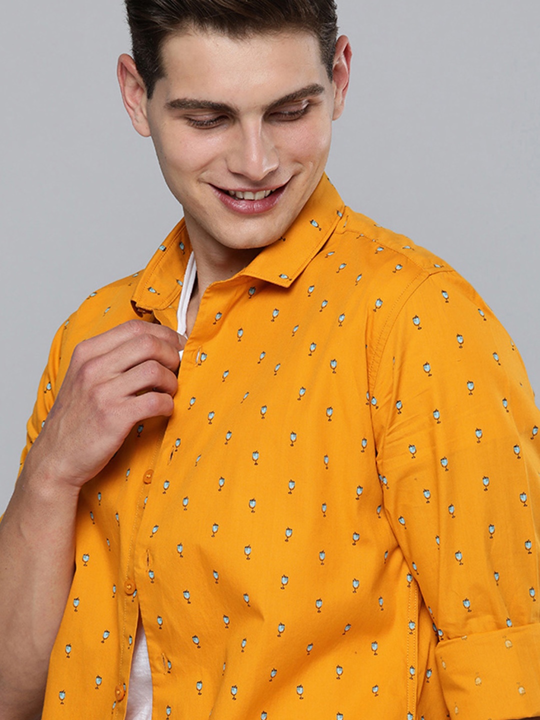 

Mast & Harbour Men Mustard Yellow Printed Slim Fit Pure Cotton Casual Shirt
