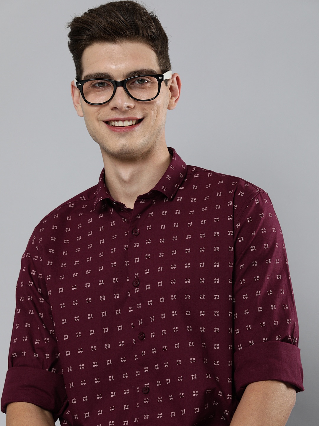 

Mast & Harbour Men Maroon & Cream Printed Slim Fit Pure Cotton Casual Shirt