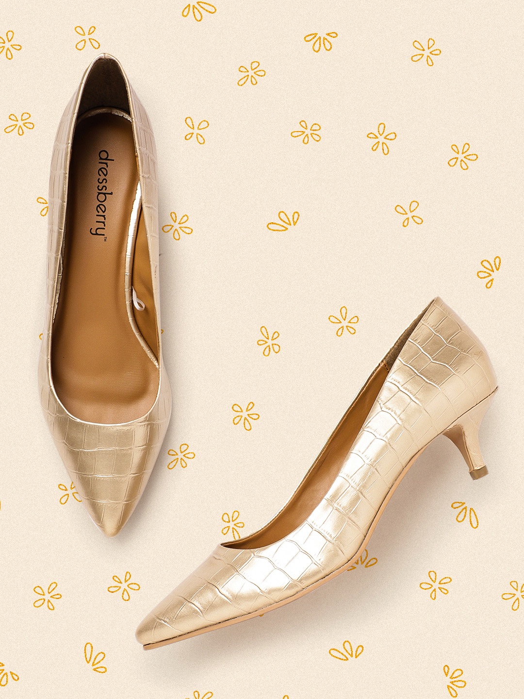 

DressBerry Women Gold-Toned Croc Textured Pumps