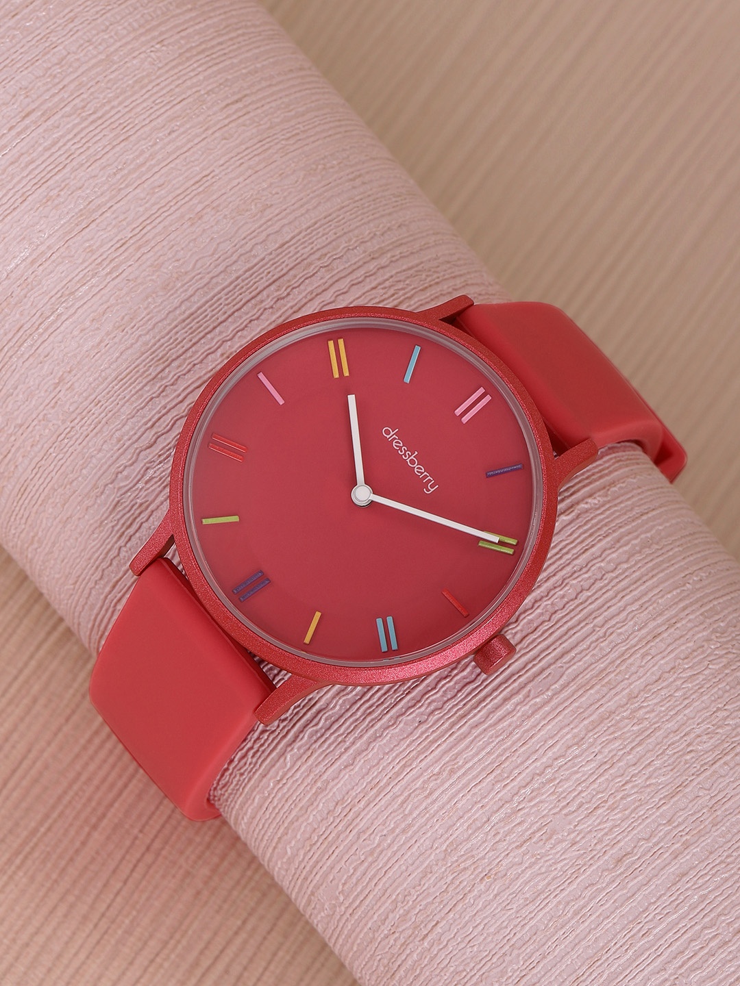 

DressBerry Women Red Dial & Red Straps Analogue Watch MFB-PN-DK2855