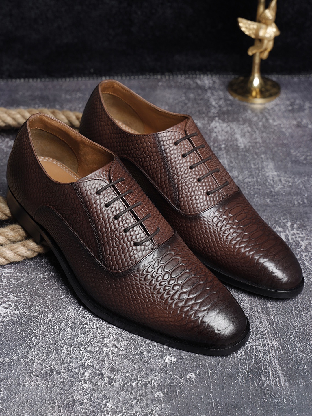 

LOUIS STITCH Men Brown Textured Genuine Italian Leather Formal Derby Lace Up Shoes