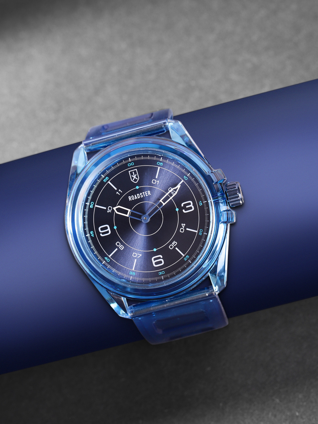 

The Roadster Lifestyle Co Men Blue Dial Analogue Watch MFB-PN-DK-DK2885, Navy blue