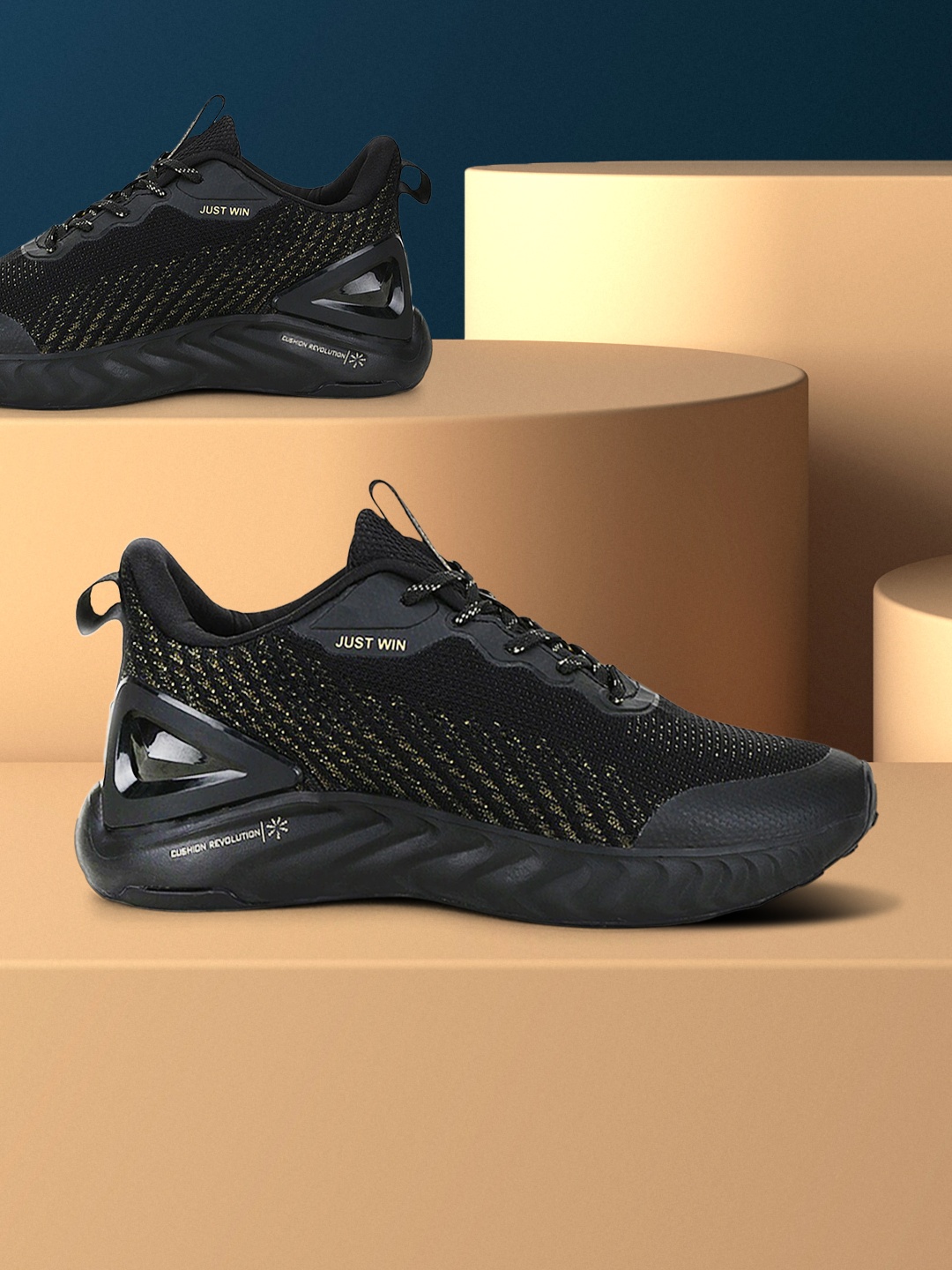 

Campus Men Black Solid Mesh Running Shoes