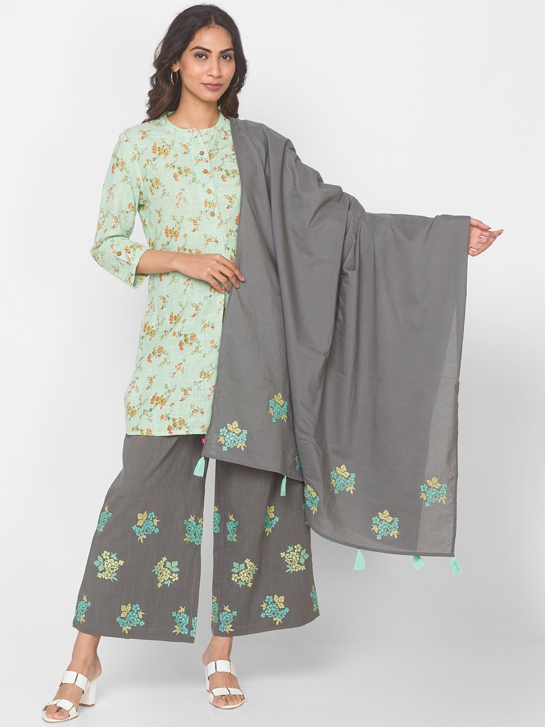 

Ethnicity Grey Printed Dupatta