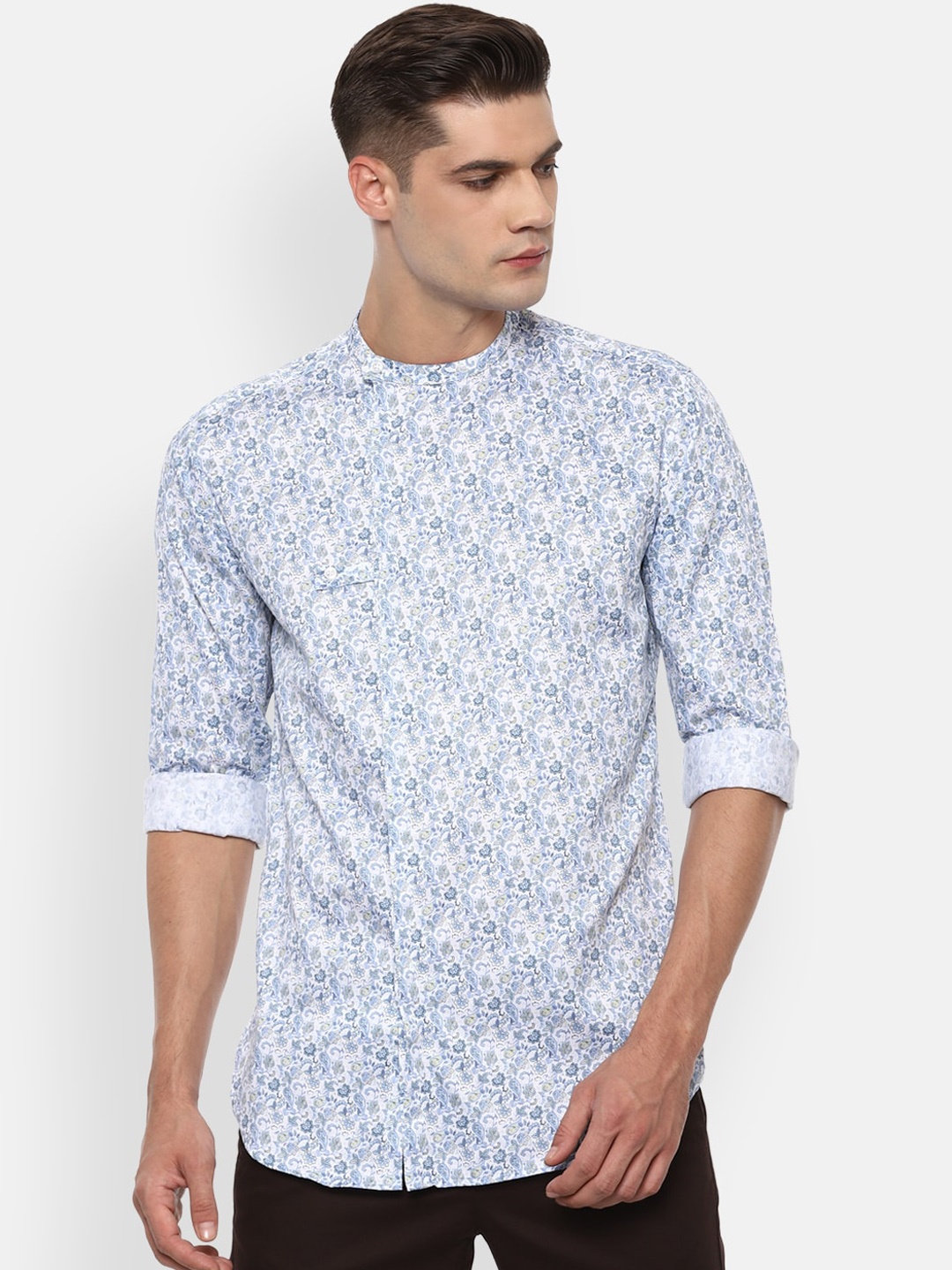 

V Dot Men Blue Slim Fit Floral Opaque Printed Casual Cotton Shirt