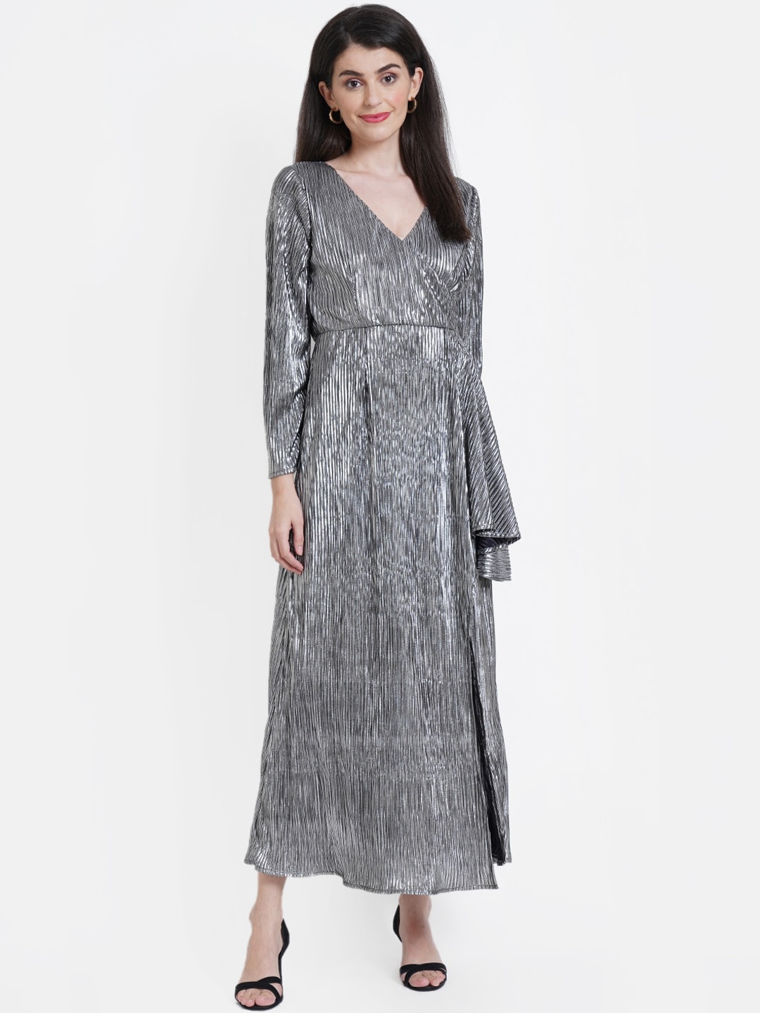 

DODO & MOA Silver Pleated Maxi Dress with Side Knot Details