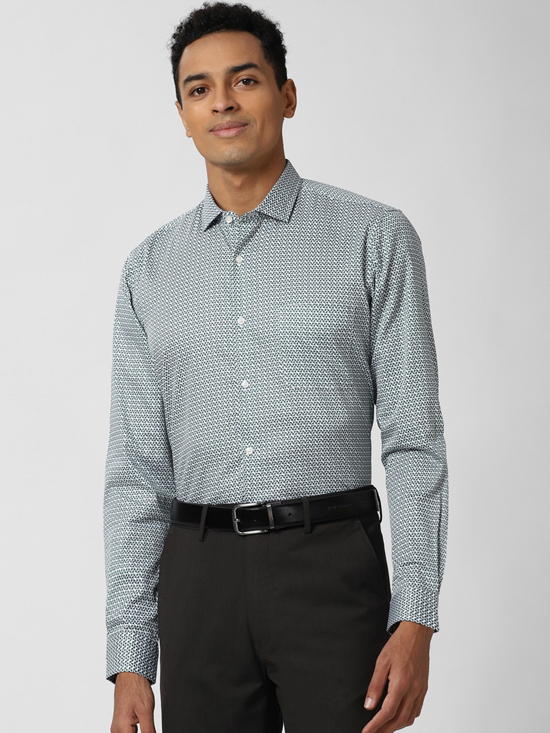

Peter England Men Green Opaque Checked Formal Shirt