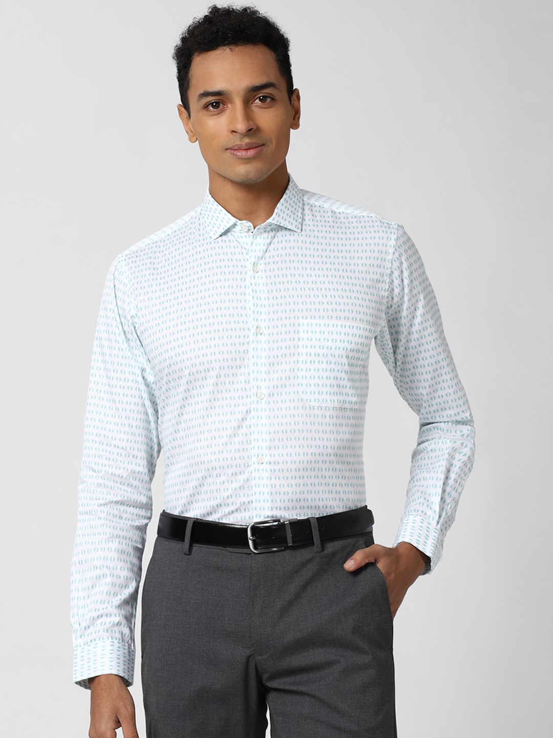 

Peter England Men Blue Slim Fit Opaque Printed Formal Shirt