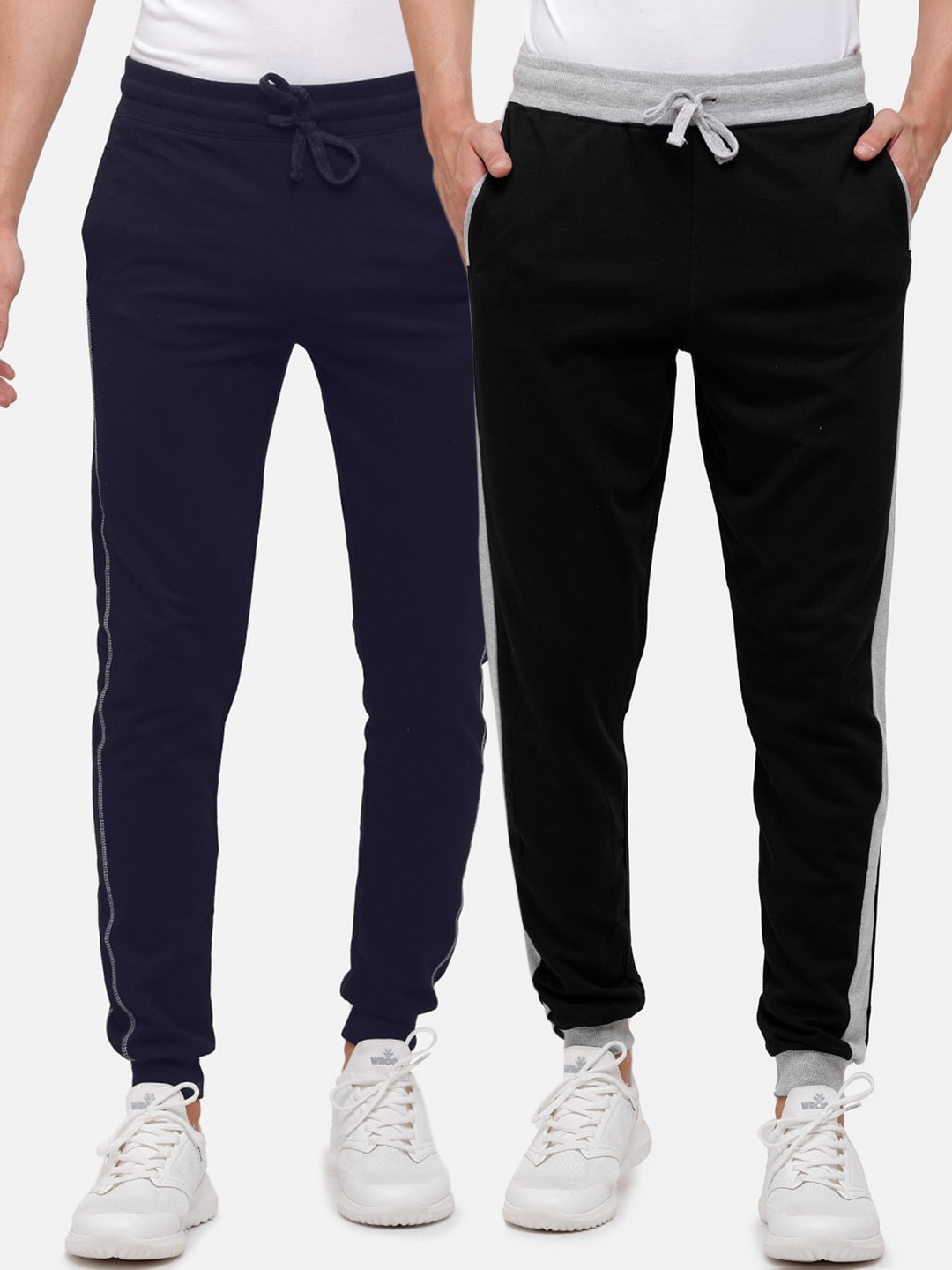 

MADSTO Men Pack Of 2 Solid Slim-Fit Pure Cotton Joggers, Navy blue