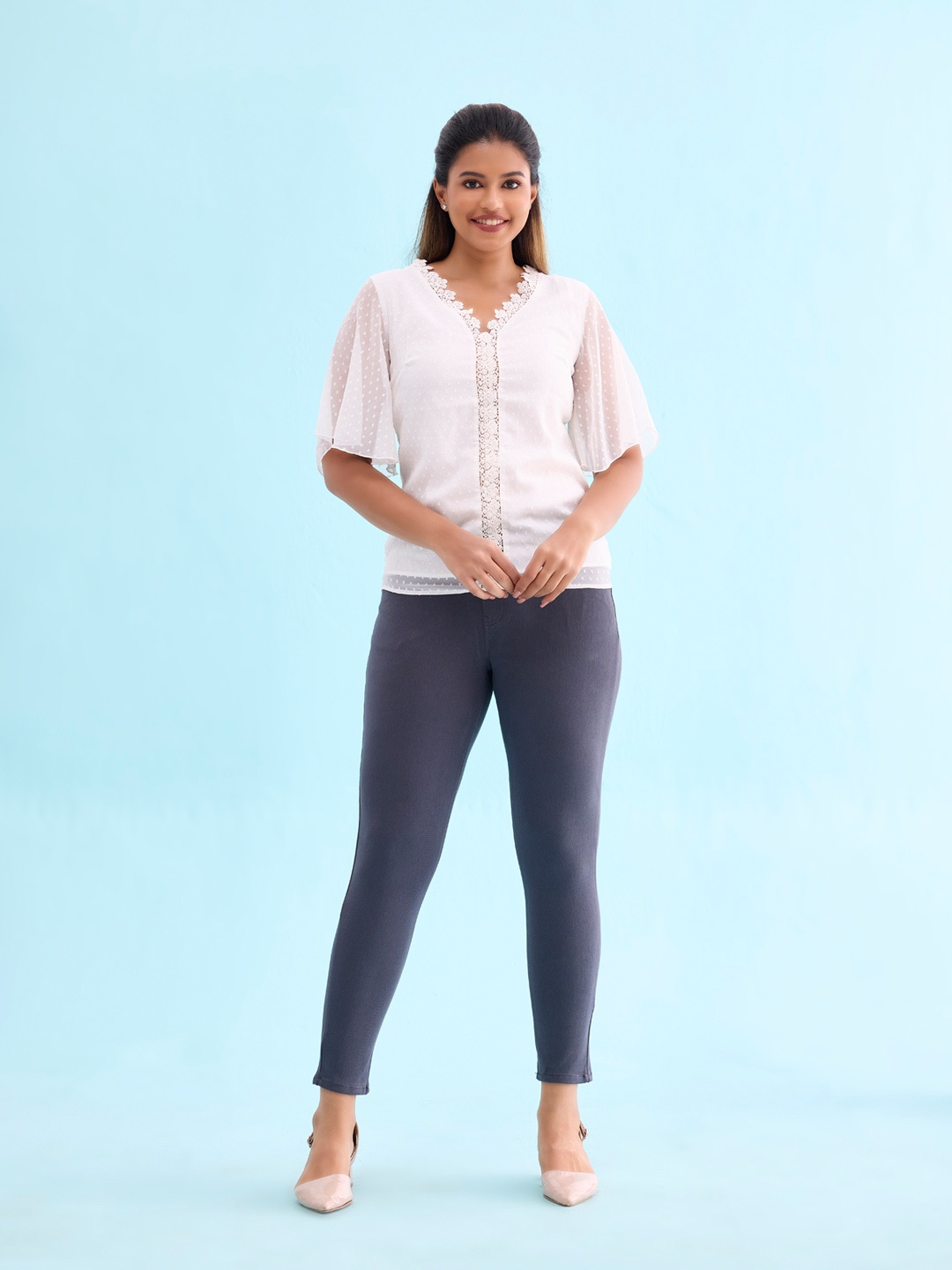 

Go Colors Women Grey Solid Slim-Fit Jeggings