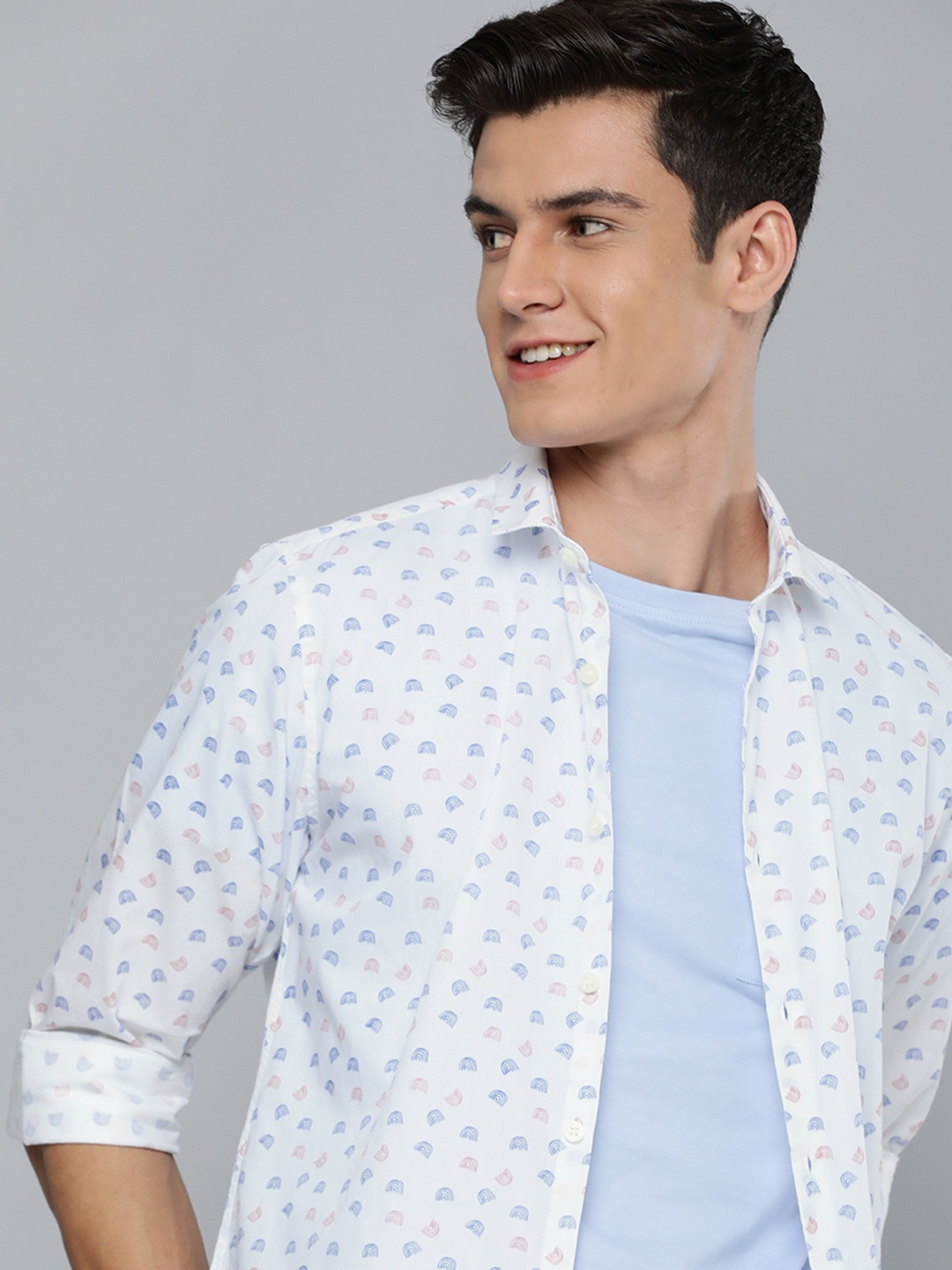 

Mast & Harbour Men Multicoloured Geometrical Printed Casual Shirt, Multi