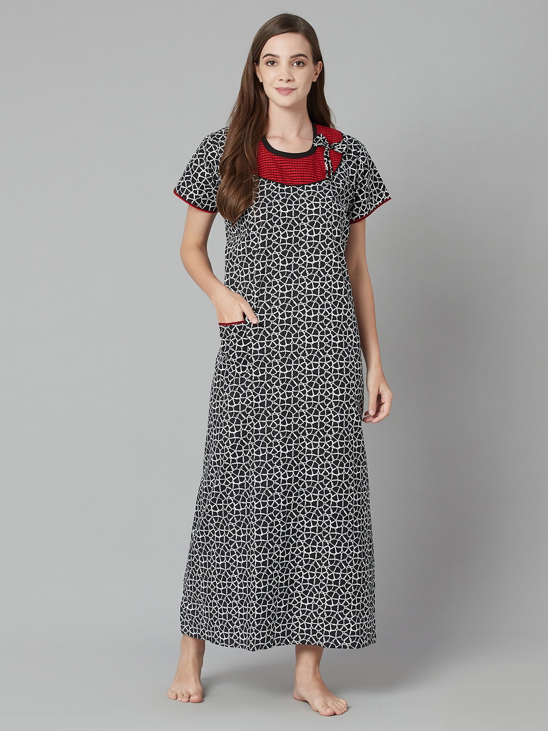 

TRUNDZ Black Printed Maxi Nightdress