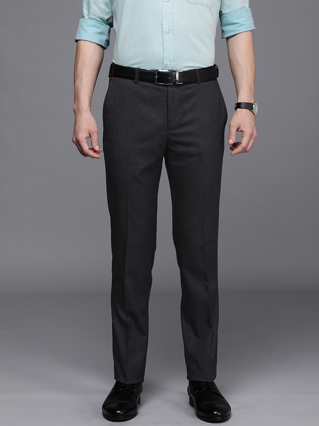 

Raymond Men Dark Blue Solid Slim Fit Formal Trousers
