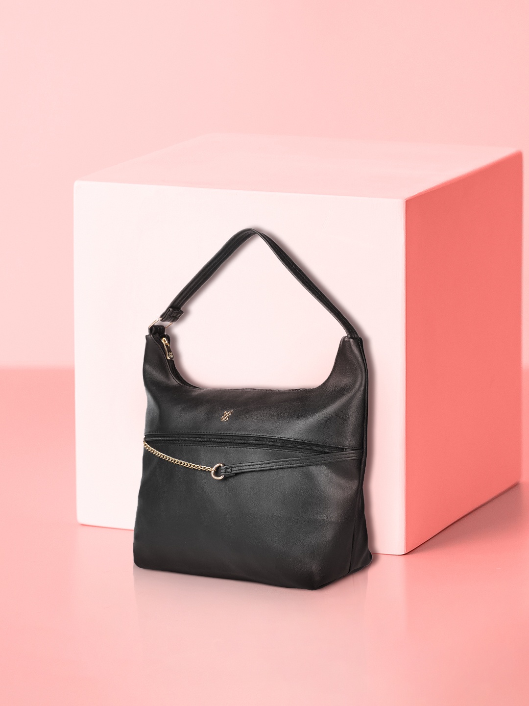 

Baggit Black LXE TOXONOMIC E ASHLYN Hobo Bag