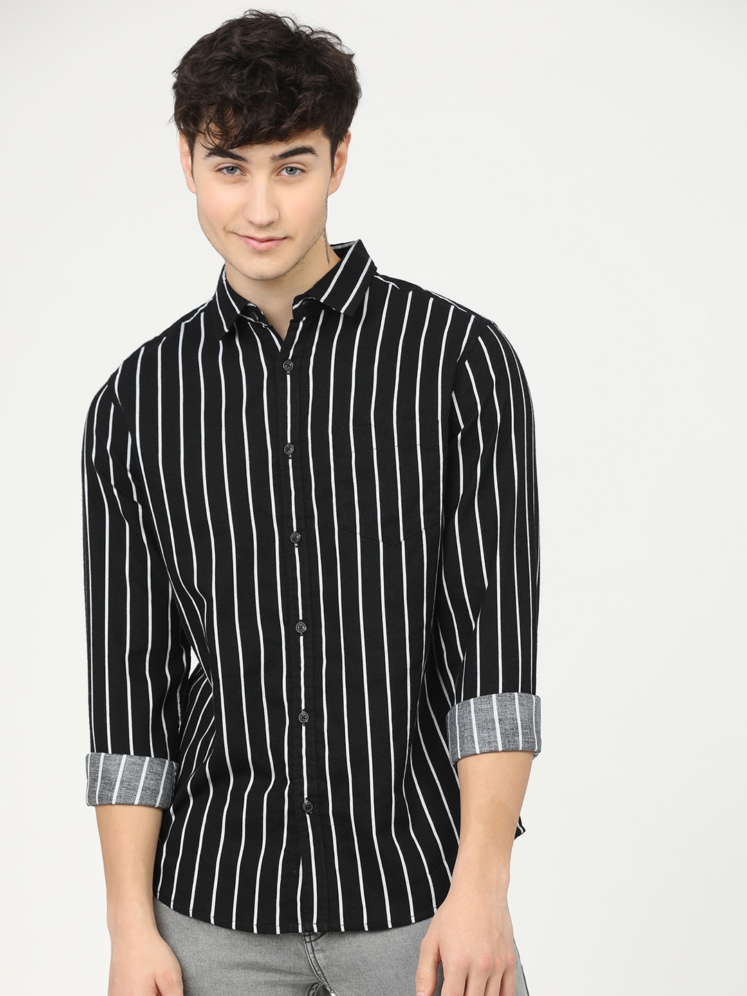 

KETCH Men Black Slim Fit Striped Casual Shirt