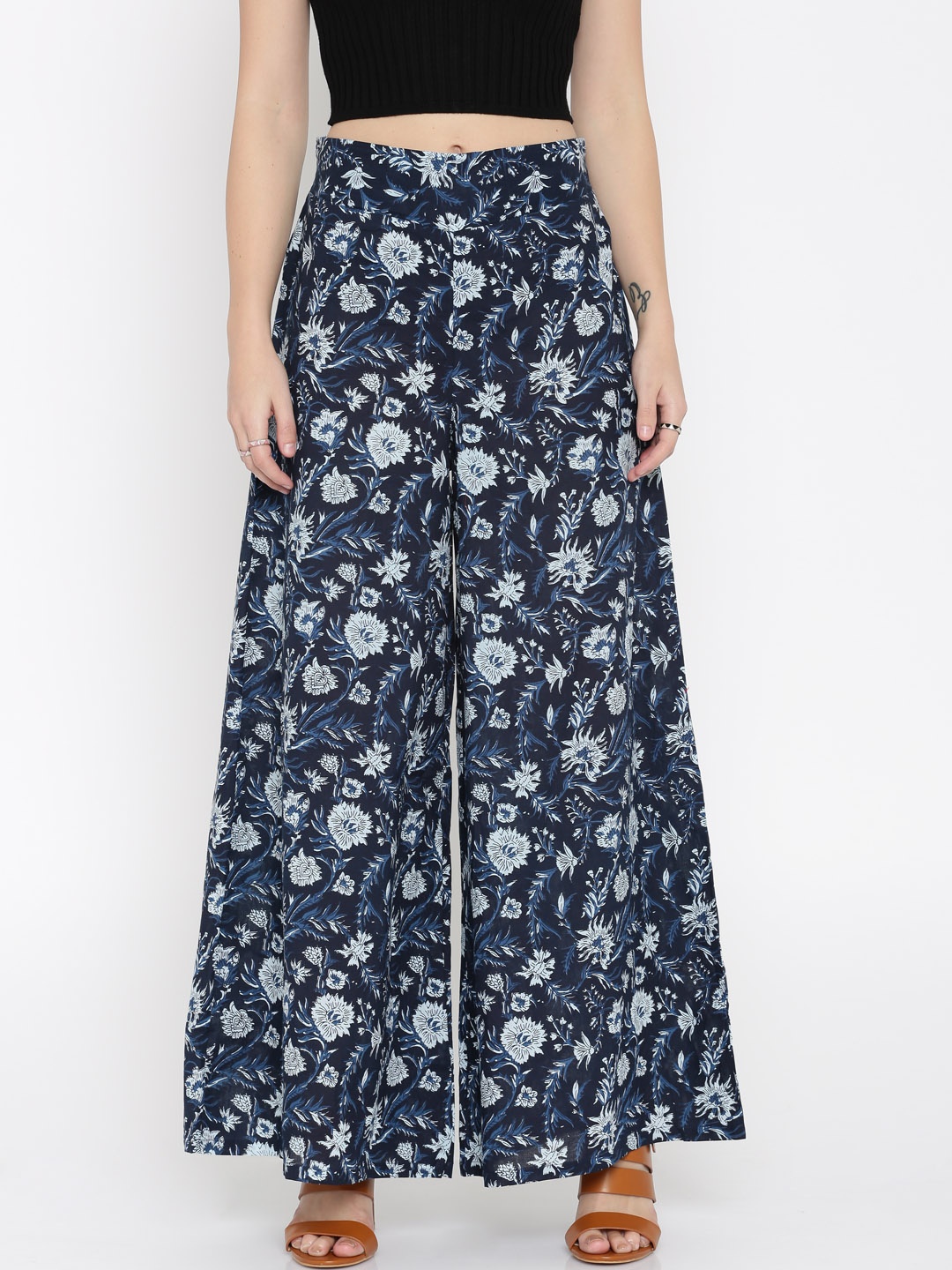 

Desi Weavess Women Blue Floral Print Palazzo Trousers