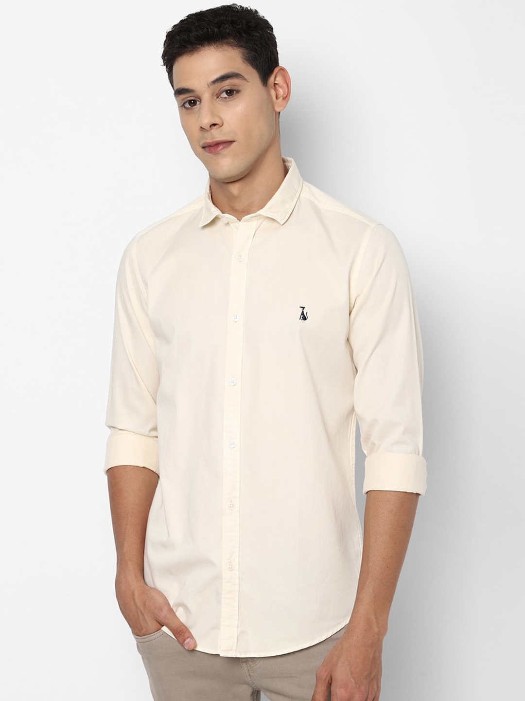 

SIMON CARTER LONDON Men Cream-Coloured Slim Fit Opaque Pure Cotton Casual Shirt