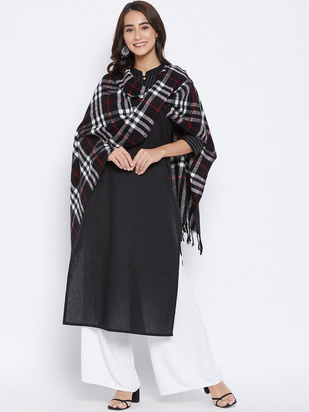 

VERO AMORE Women Black & White Checked Jacquard Shawl