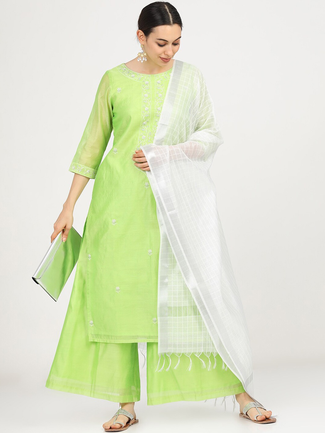 

Vishudh Women Green Embroidered Regular Chanderi Cotton Kurta with Palazzos & With Dupatta