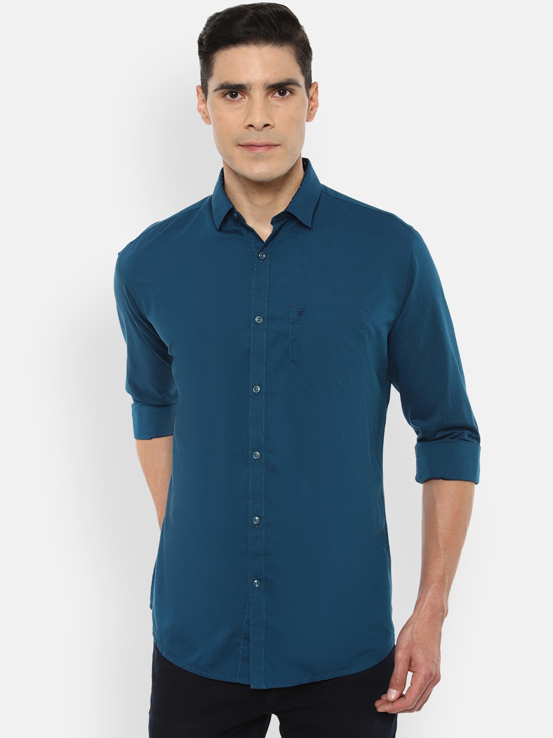 

Van Heusen Sport Men Blue Slim Fit Pure Cotton Casual Shirt