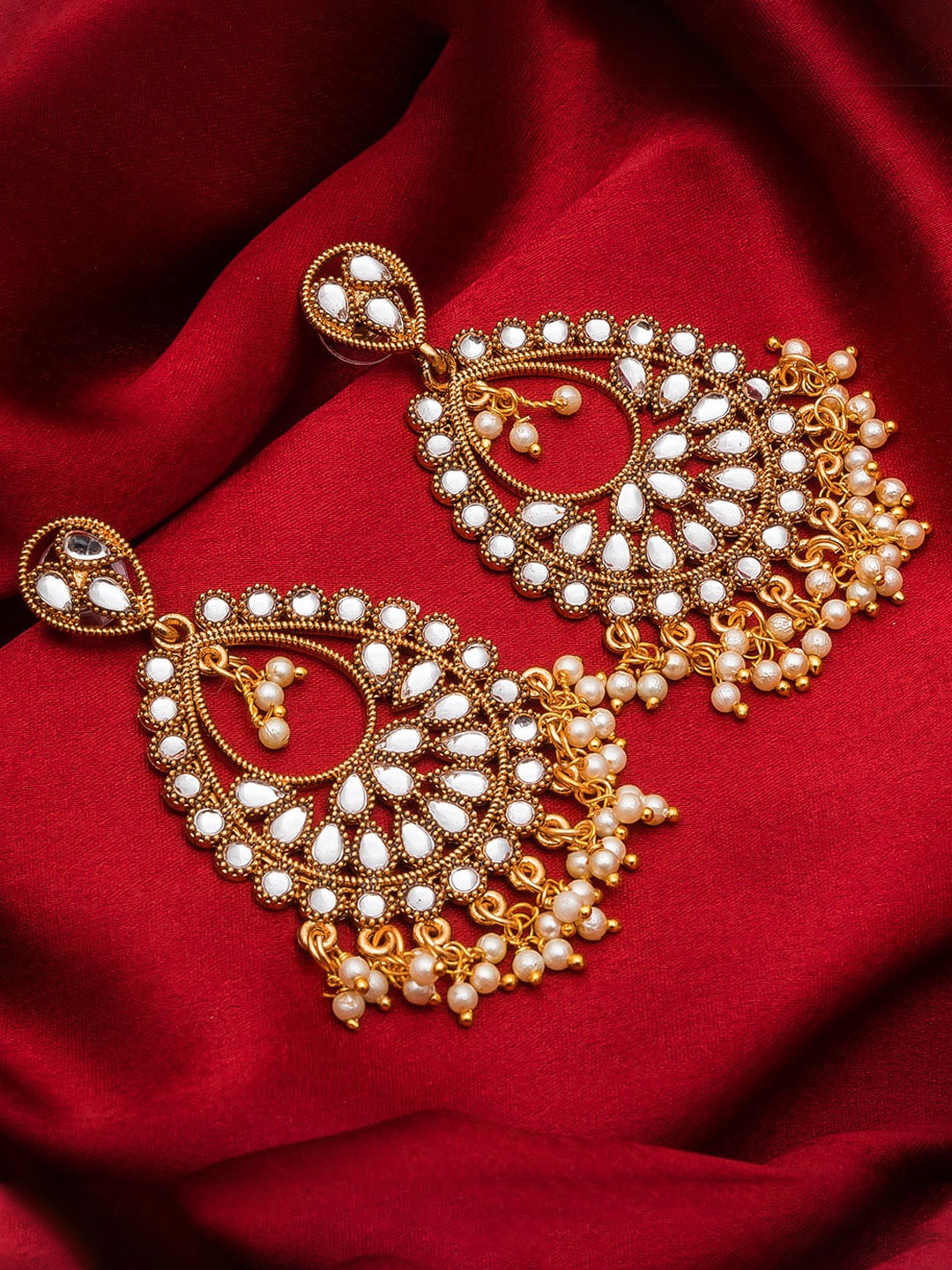 

aadita Gold-Toned & White Teardrop Shaped Chandbalis Earrings
