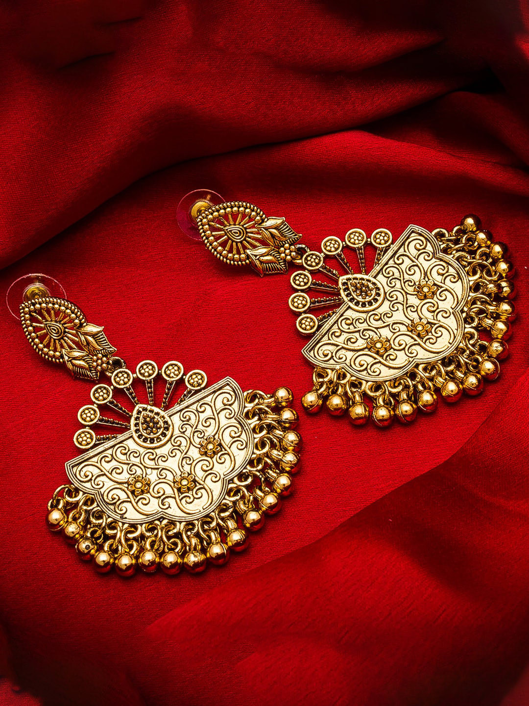 

aadita Gold-Toned Geometric Jhumkas Earrings