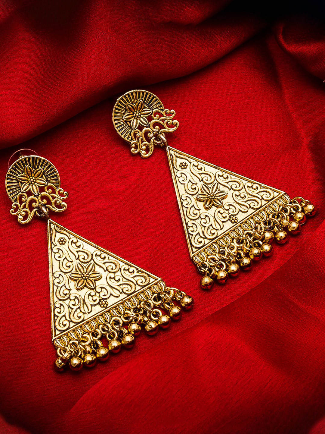 

aadita Gold-Toned Geometric Drop Earrings