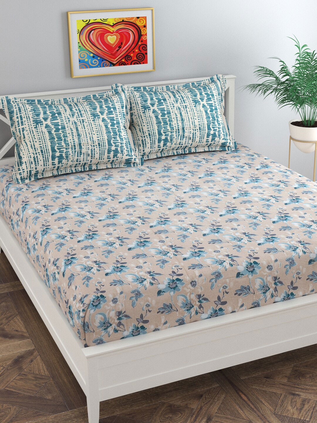

Florida Teal & Beige Floral Printed 180 TC Cotton King Bedsheet with 2 Pillow Covers