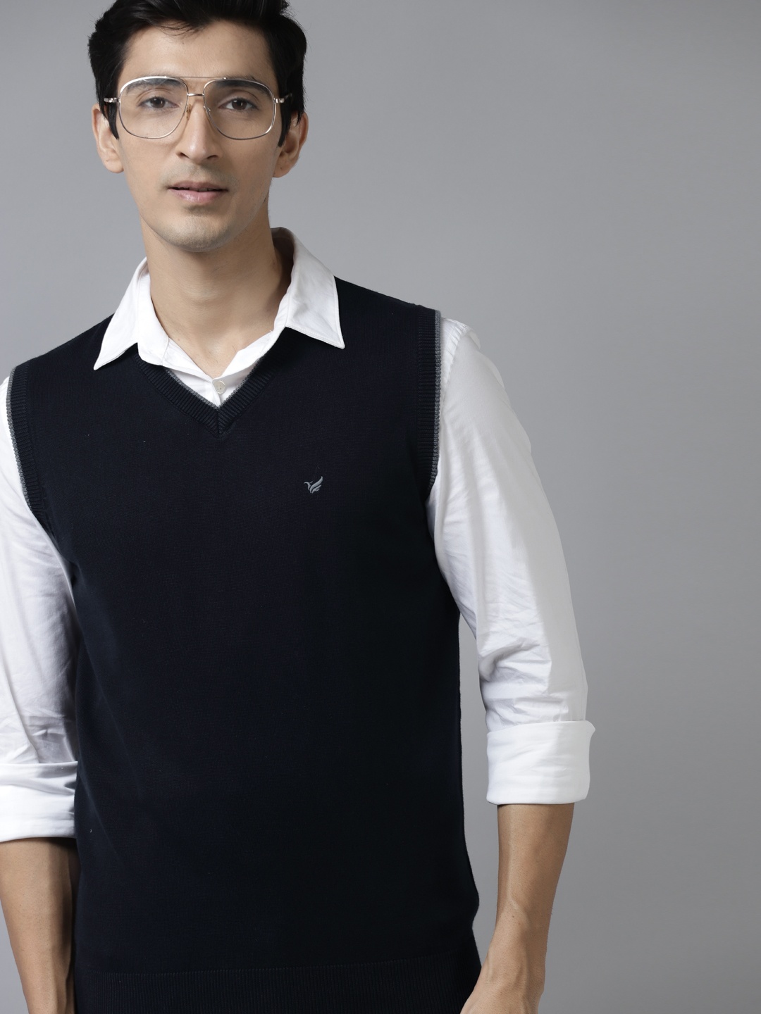 

Blackberrys Men Navy Blue V-Neck Sweater Vest