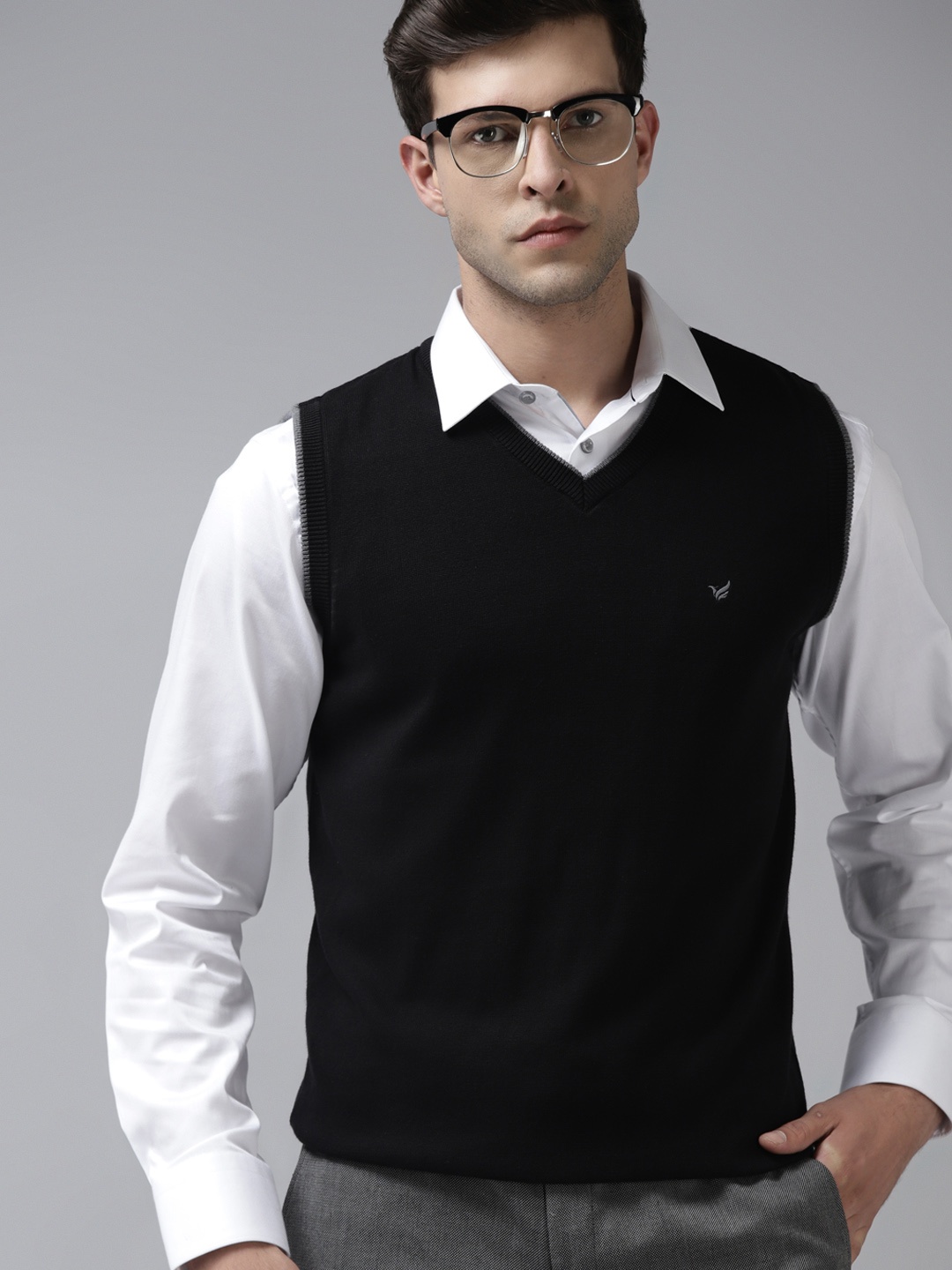 

Blackberrys Men Black Solid Pure Cotton Sweater Vest