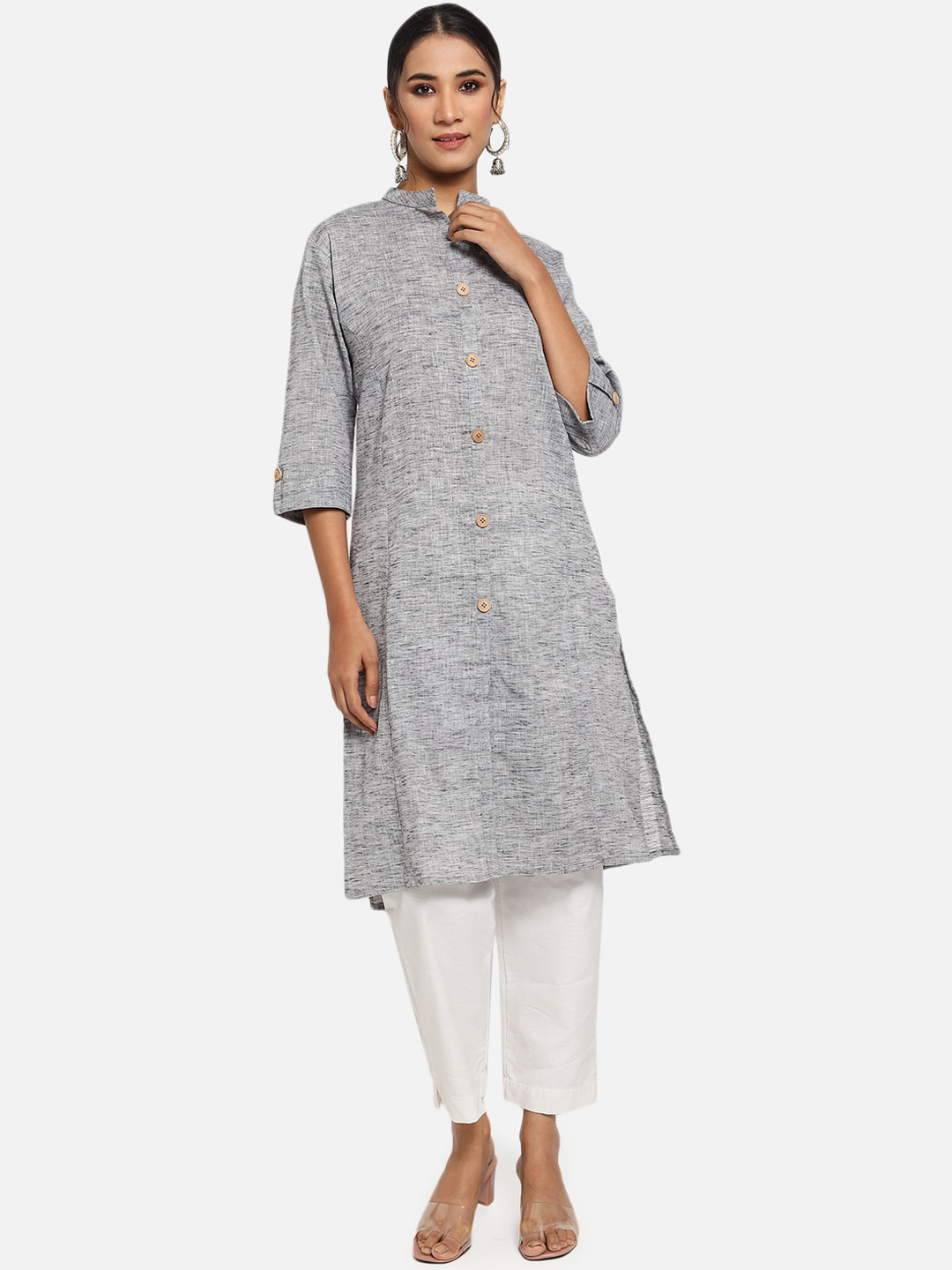

Vastraa Fusion Women Grey & Black Self Design Pure Cotton Kurta