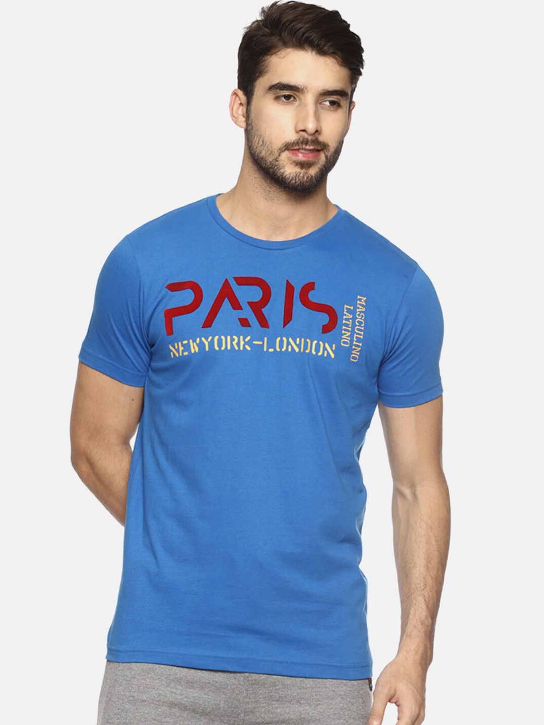 

Masculino Latino Men Blue Pure Cotton Typography Printed T-shirt