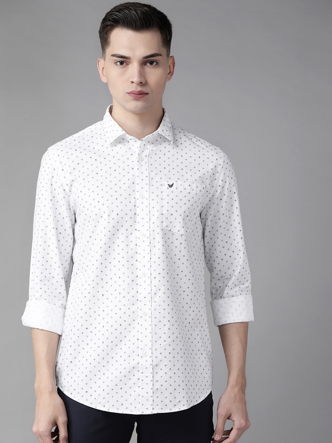 

Blackberrys Men White & Black Pure Cotton India Slim Fit Ditsy Print Casual Shirt