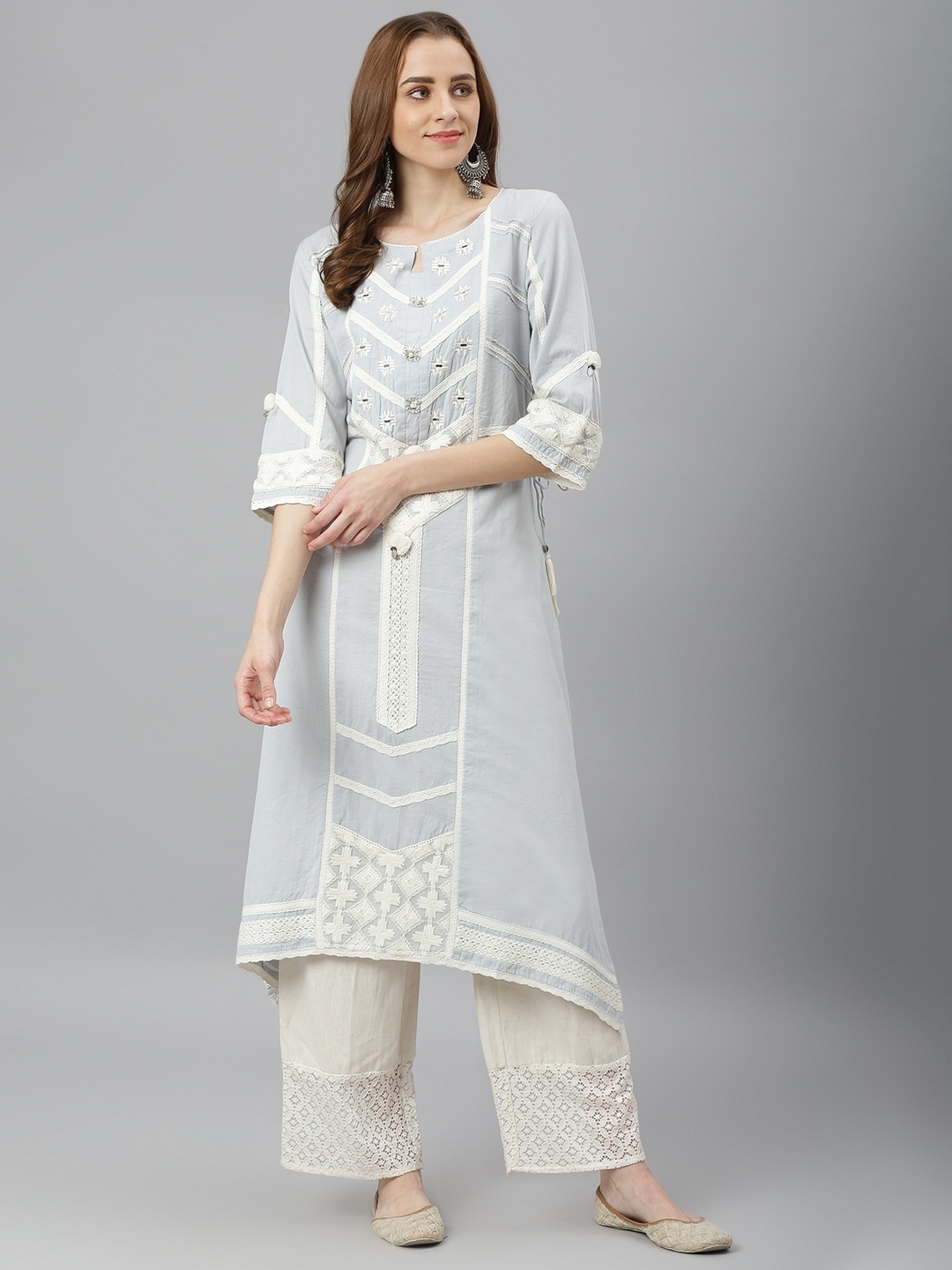 

Lakshita Women Blue Embroidered Kurta