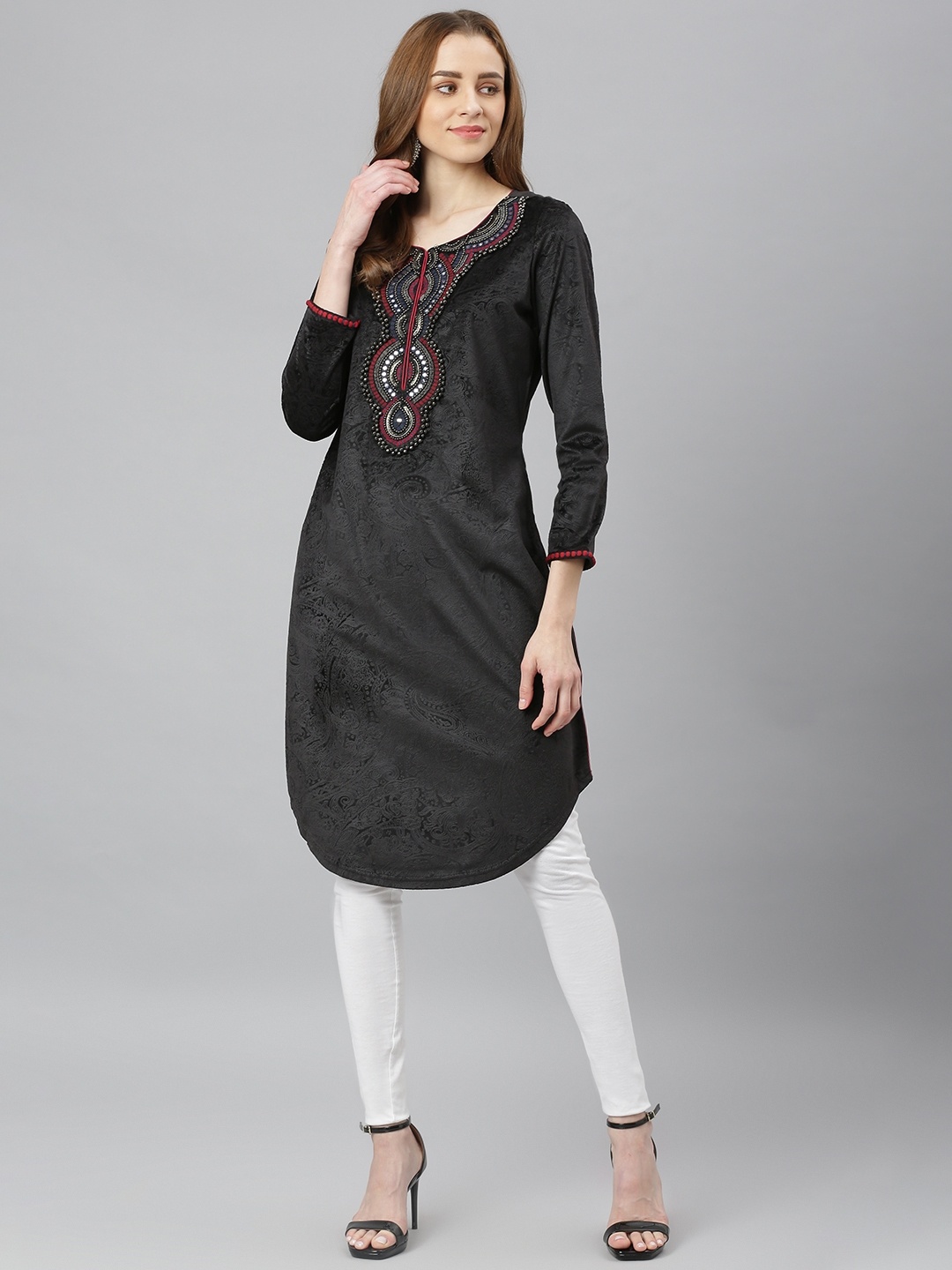 

Lakshita Women Black Floral Embroidered Floral Kurta