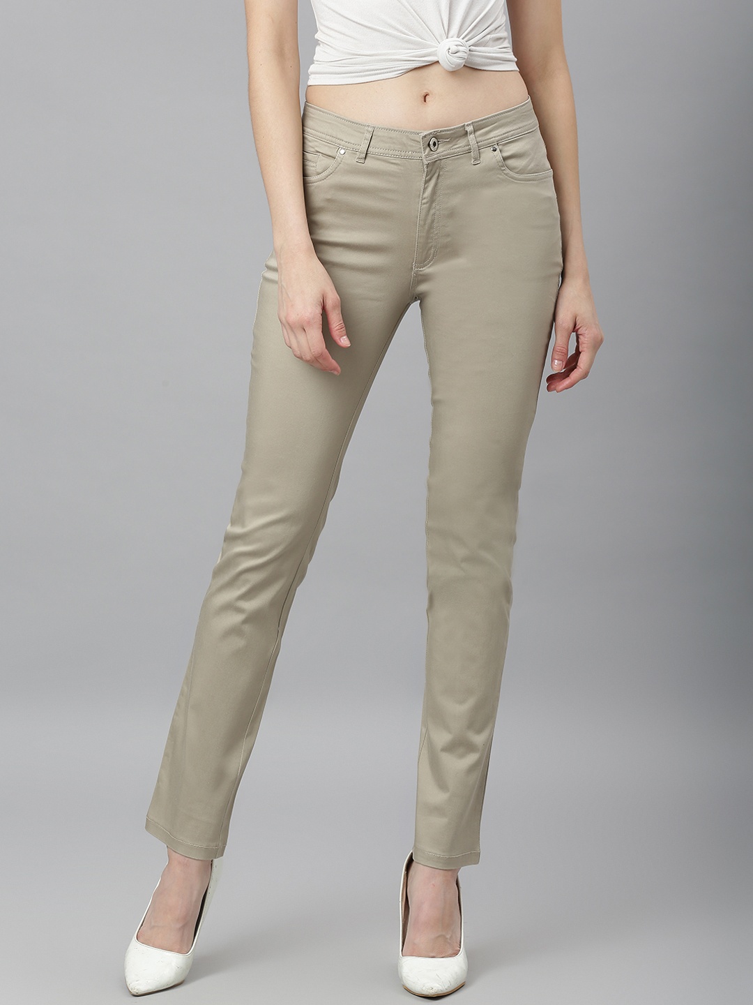 

Lakshita Women Beige Solid Stretchable Jeans