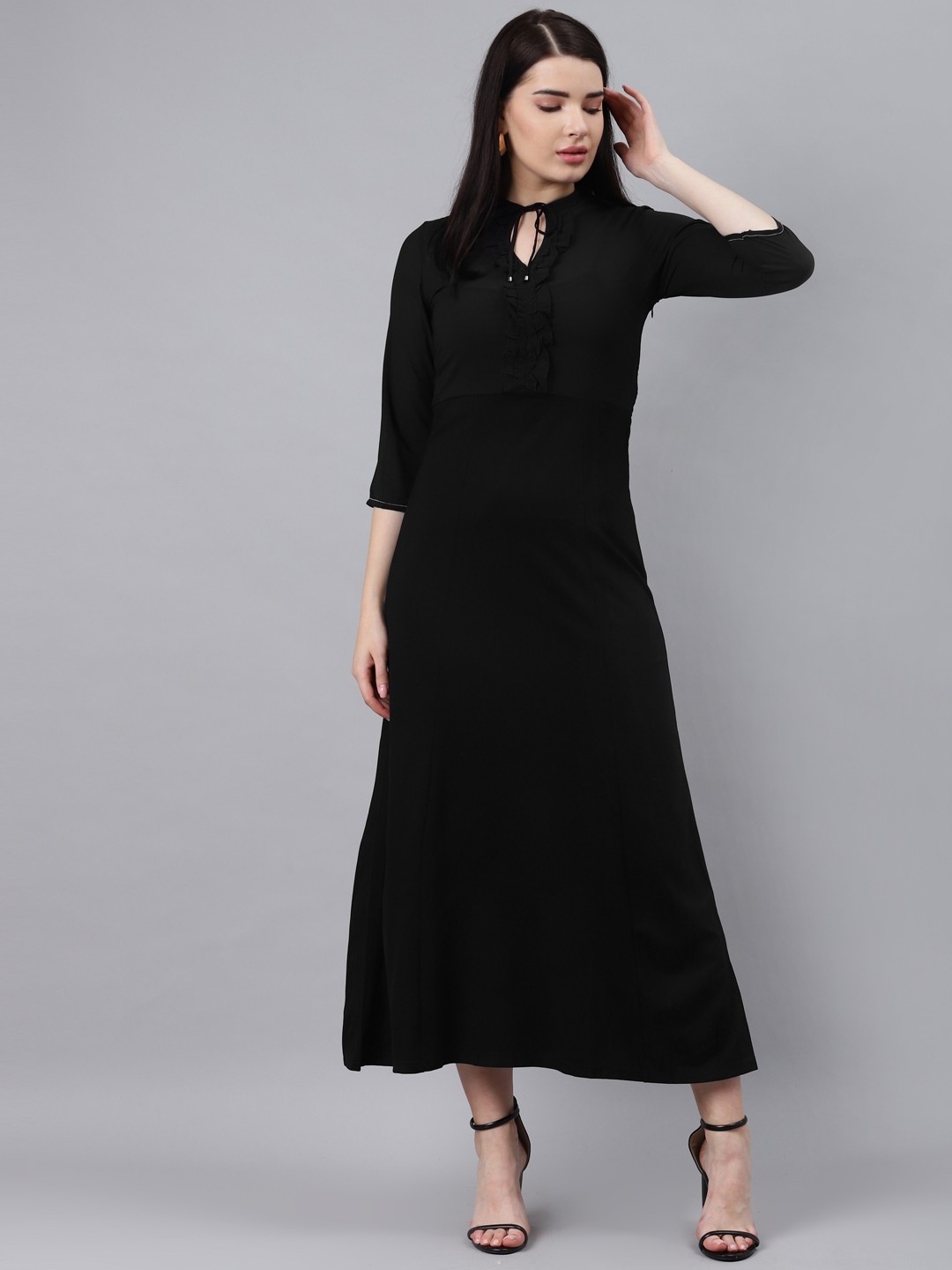 

Lakshita Women Black Solid Maxi Dress