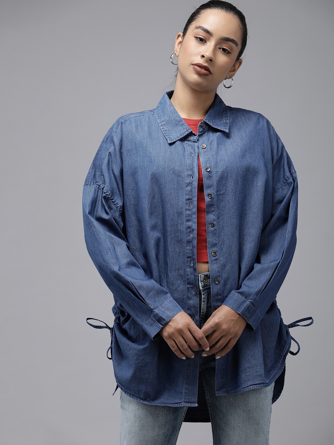 

The Roadster Lifestyle Co Women Blue Opaque Casual Denim Shirt