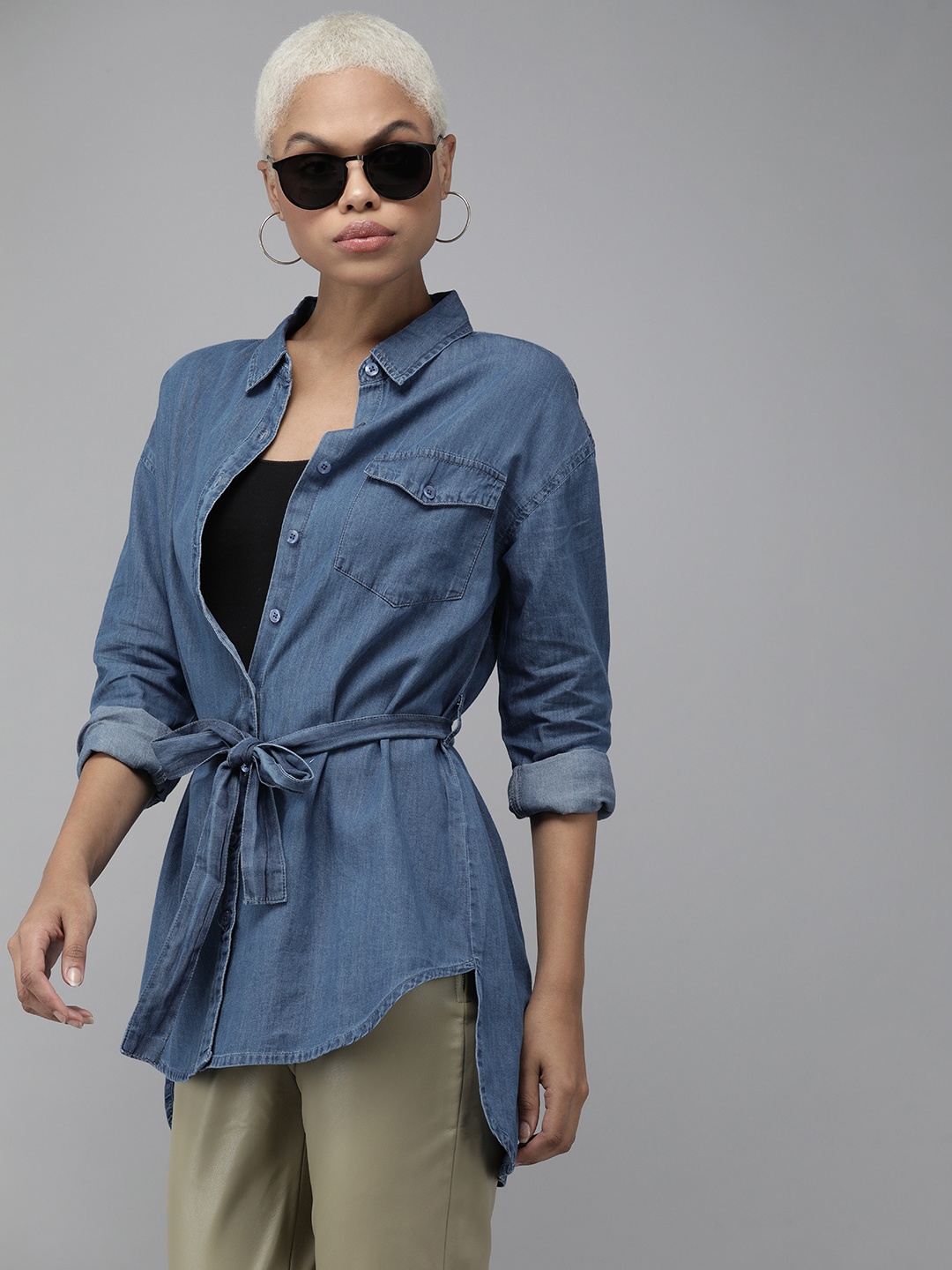 

The Roadster Lifestyle Co Women Blue Denim Casual Shirt