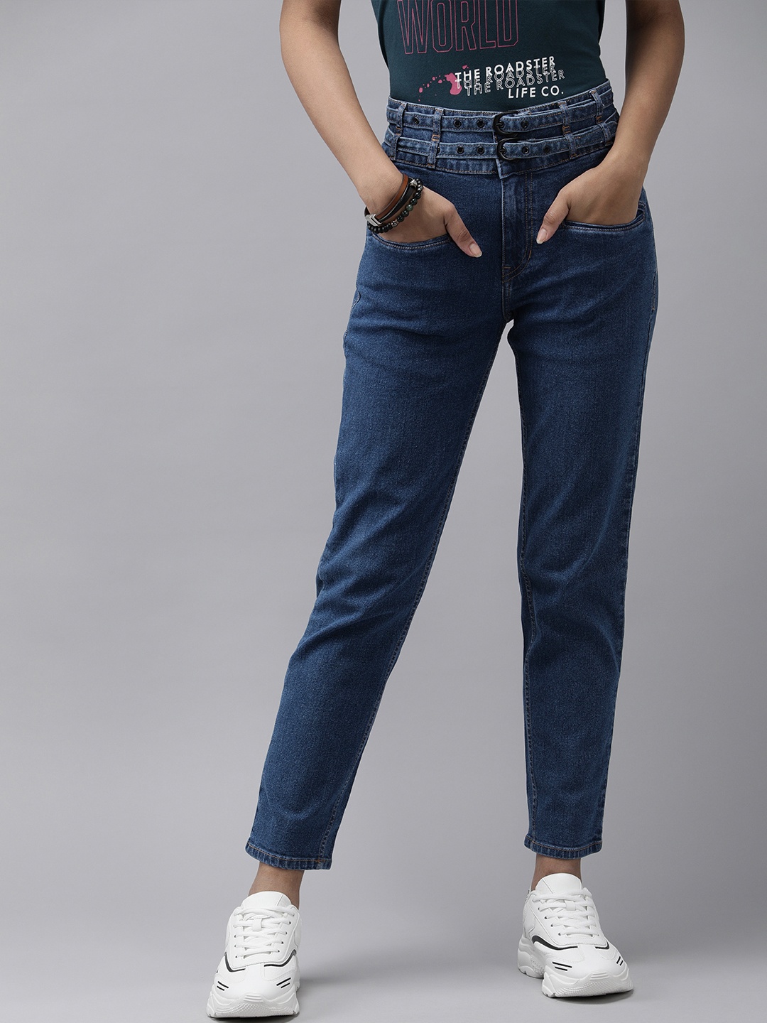 

The Roadster Lifestyle Co Women Blue Mid-Rise Stretchable Slim Fit Jeans With Belts