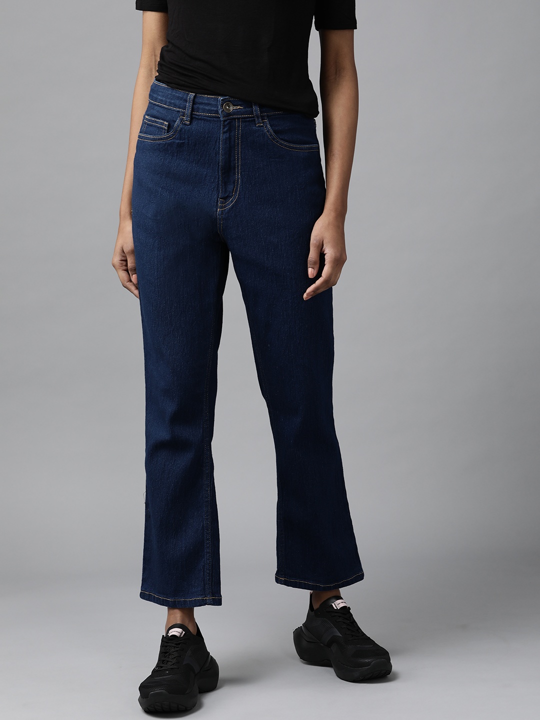 

The Roadster Lifestyle Co Women Navy Blue Straight Fit Stretchable Jeans