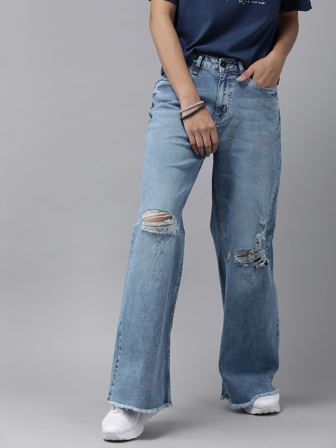 

The Roadster Lifestyle Co Women Blue High-Rise Wide Leg Light Fade Stretchable Jeans