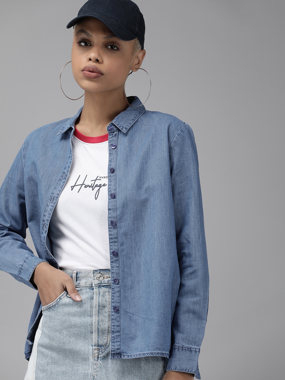 

The Roadster Lifestyle Co Women Indigo Solid Slim Collared Casual Shirt, Blue