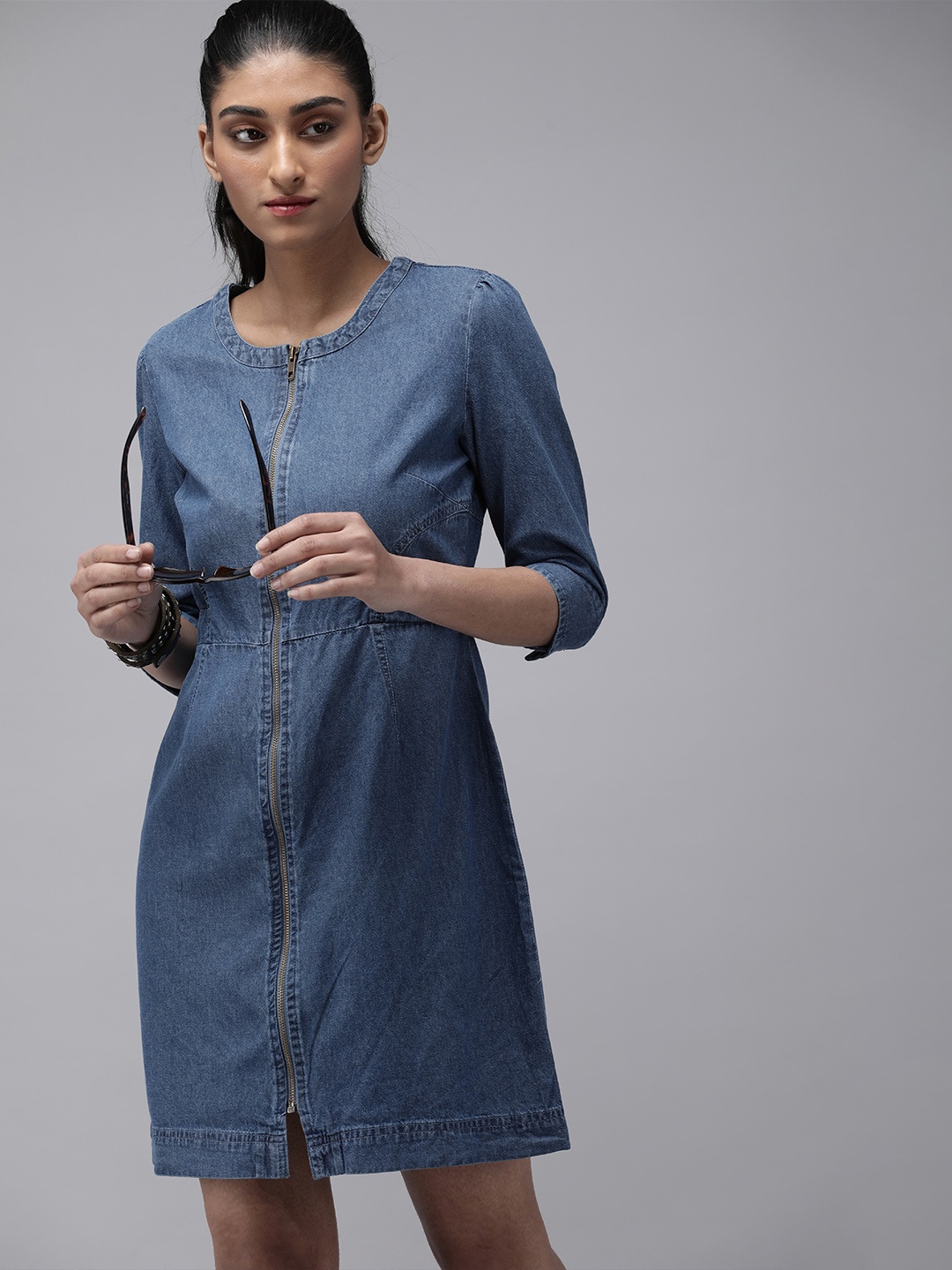 

The Roadster Lifestyle Co Women Blue Denim Pure Cotton Sheath Dress