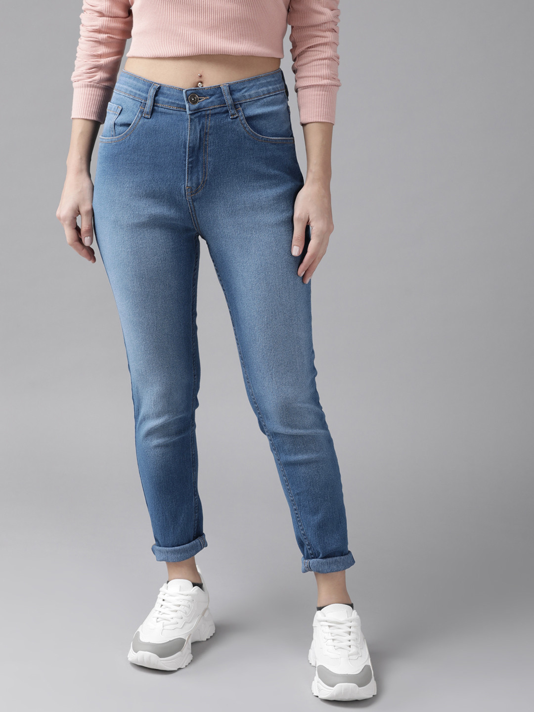 

The Roadster Lifestyle Co Women Blue Super Skinny Fit Light Fade Stretchable Jeans