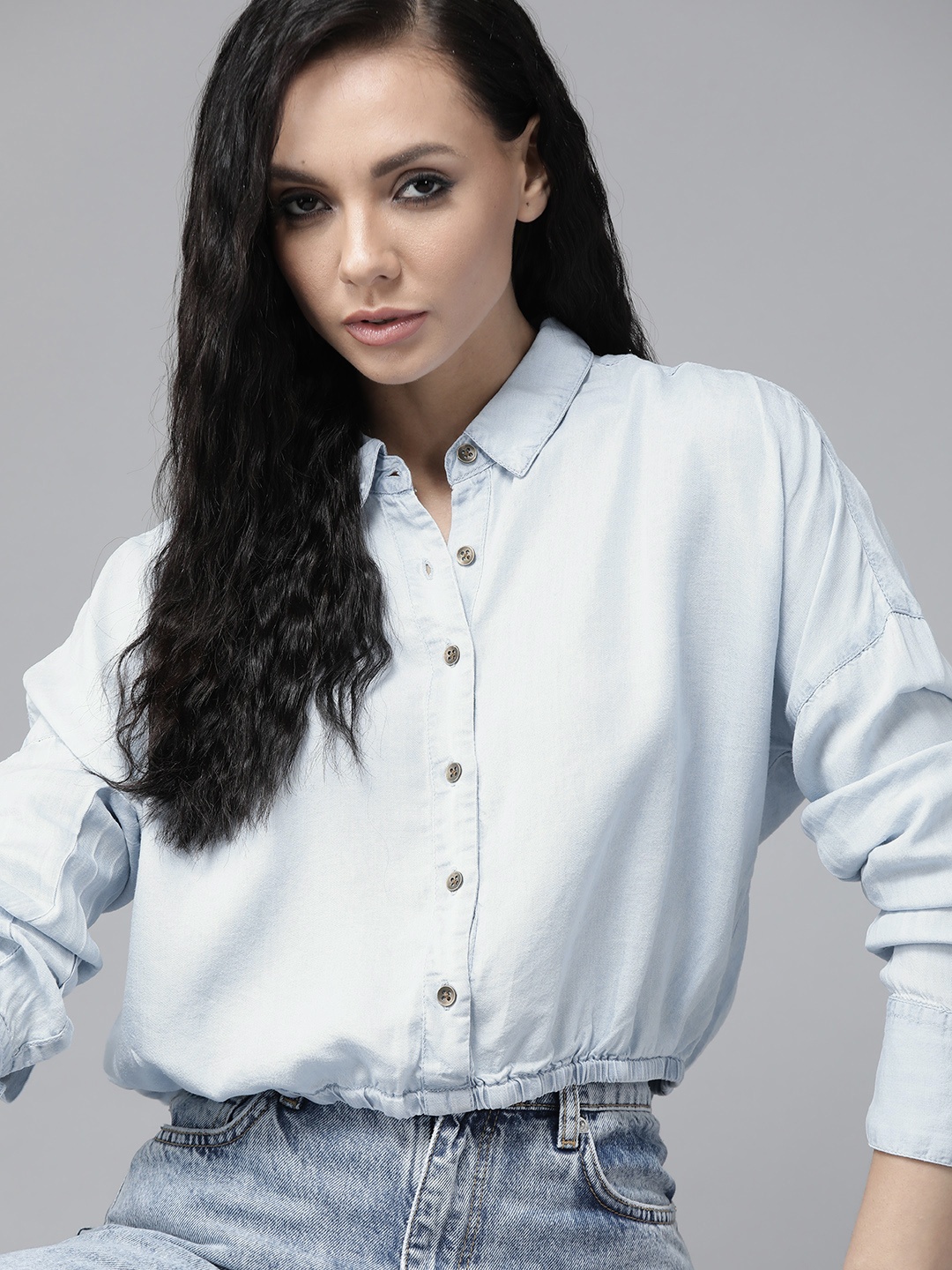 

The Roadster Lifestyle Co Women Blue Pure Cotton Solid Casual Shirt