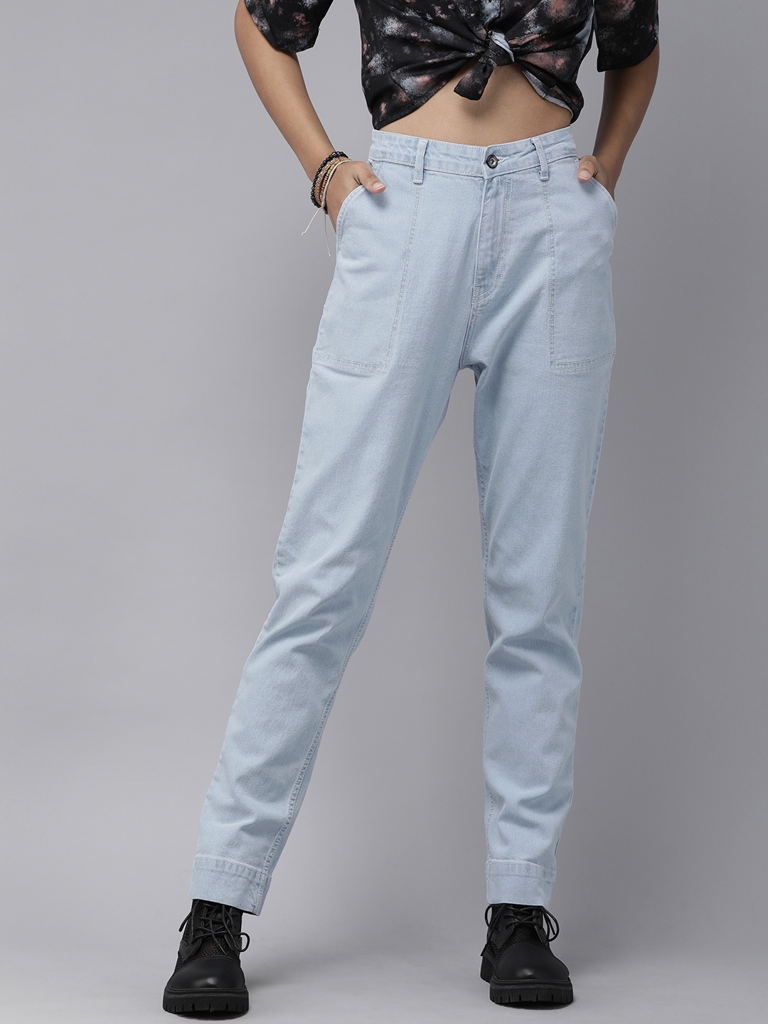 

The Roadster Lifestyle Co Women Light Blue Boyfriend Fit High-Rise Clean Look Jeans