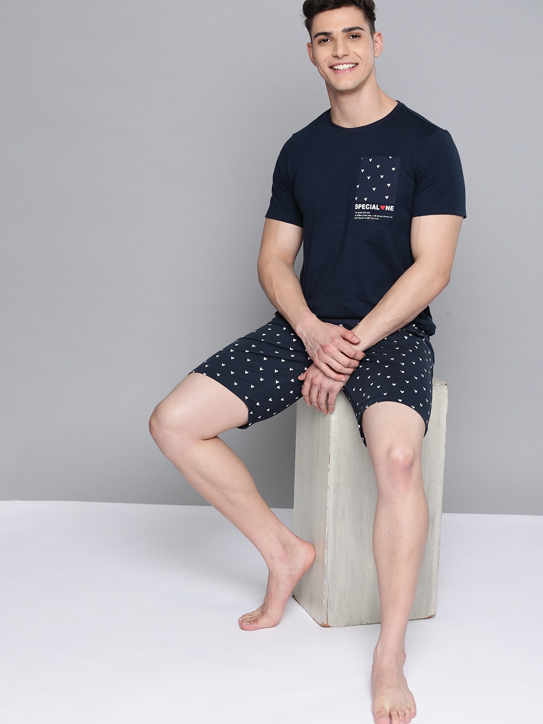 

Mast & Harbour Men Navy Blue & Beige Printed Pure Cotton Shorts Set
